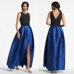 Sachin + Babi Monica Sleeveless Formal Gown Blue Black Rhinestones Gown Sz 8 NWT